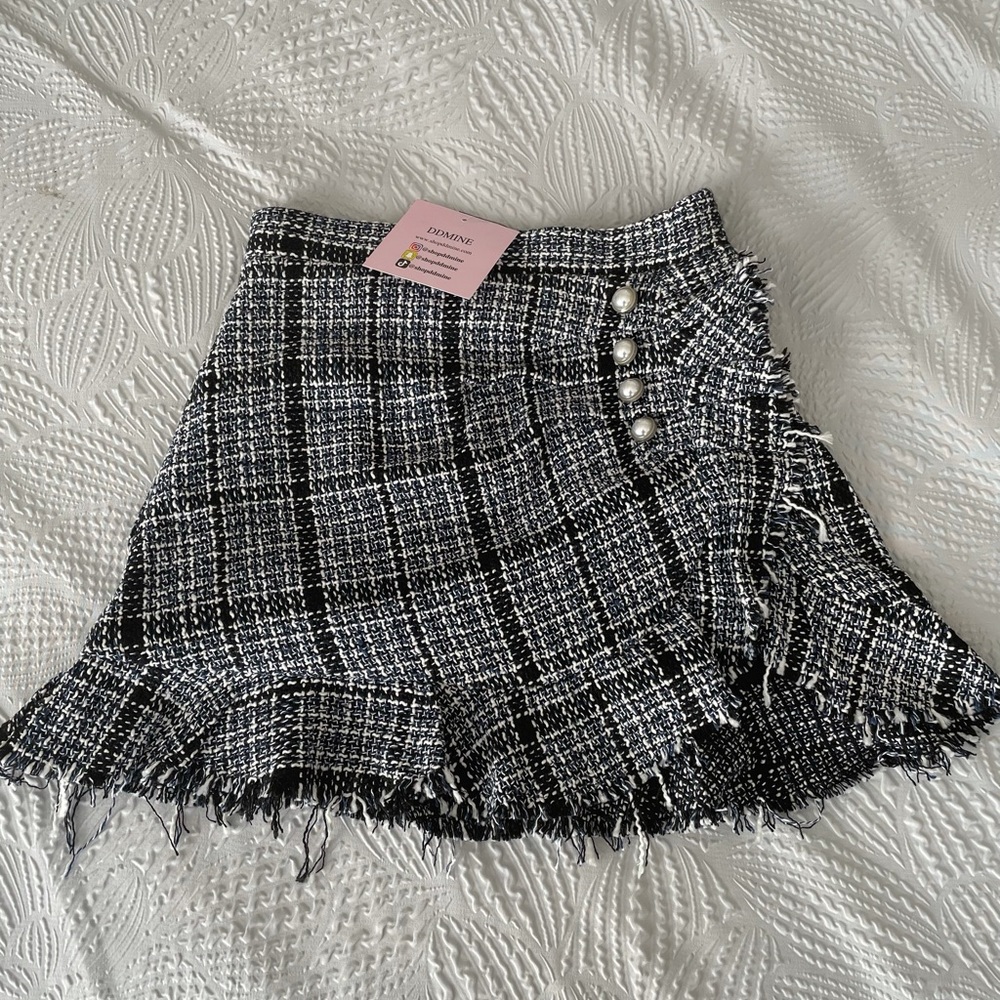 plaid mini skirt